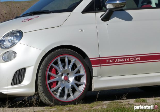 Prova Abarth 595 50° Anniversario dettaglio profilo