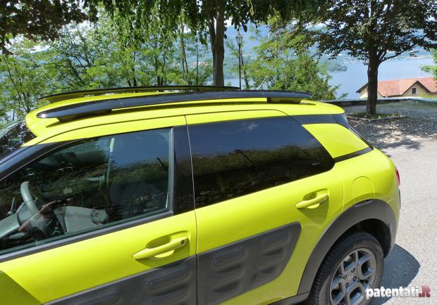 Prova Citroen C4 Cactus 1.6 BlueHDi 100 dettaglio laterale