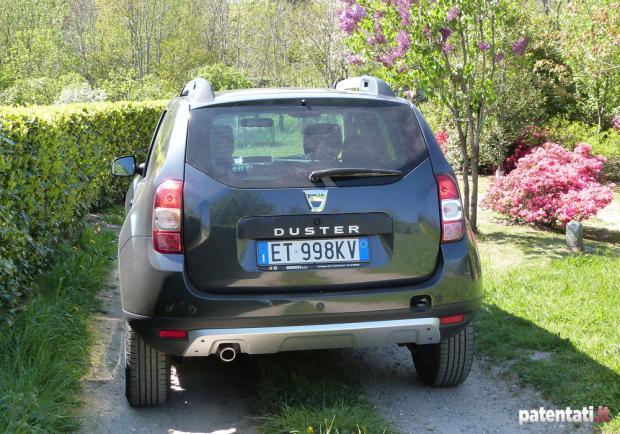 Prova Dacia Duster 1.5 dCi 110 CV 4X2 posteriore