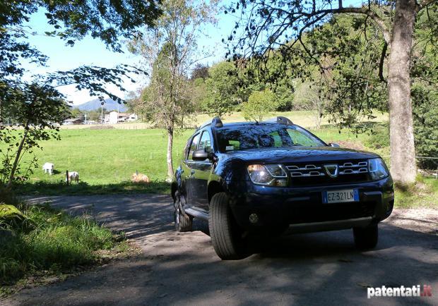 Prova Dacia Duster 1.5 dCi 110 CV 4x4 tre quarti anteriore