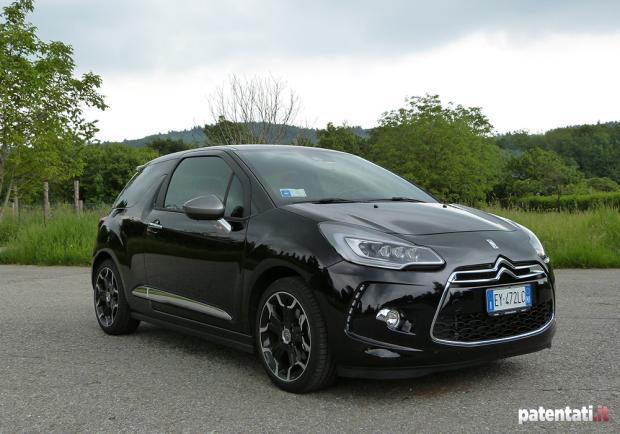 Prova DS 3 1.6 THP 165 CV tre quarti anteriore