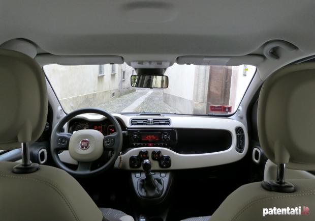 Prova Fiat Panda Natural Power interni