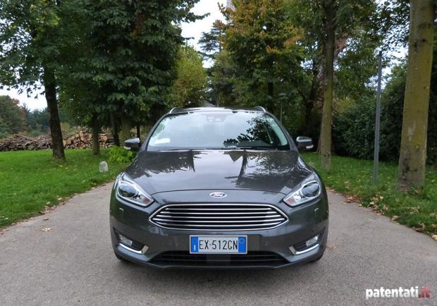 Prova Ford Focus Wagon 1.5 TDCi 120 CV anteriore