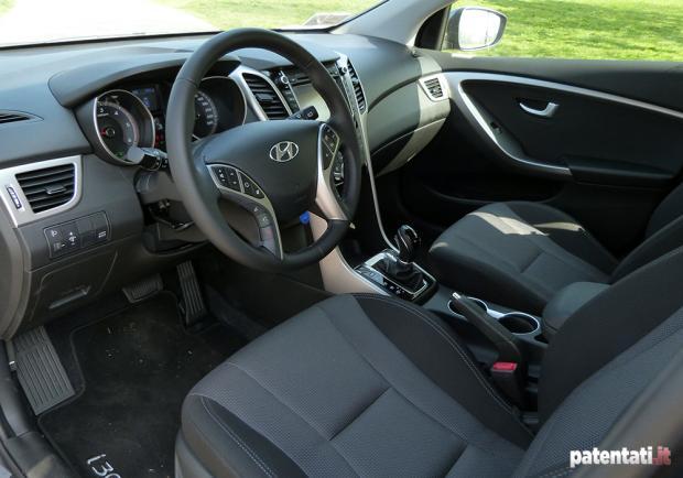 Prova Hyundai i30 Wagon CRDi 110 CV 7DCT interni