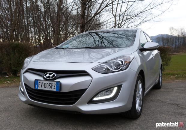 Prova Hyundai i30 Wagon 1.6 CRDi anteriore