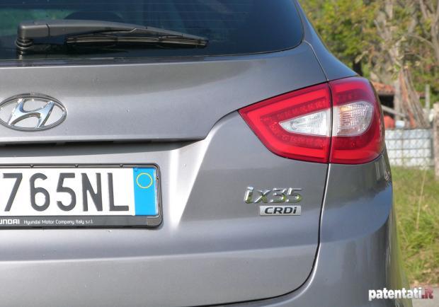 Prova Hyundai ix35 1.7 CRDi dettaglio scritta modello