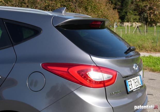 Prova Hyundai ix35 1.7 CRDi dettaglio sezione posteriore