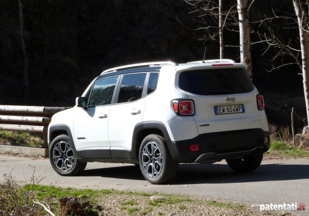 Prova Jeep Renegade 1.6 Multijet tre quarti posteriore