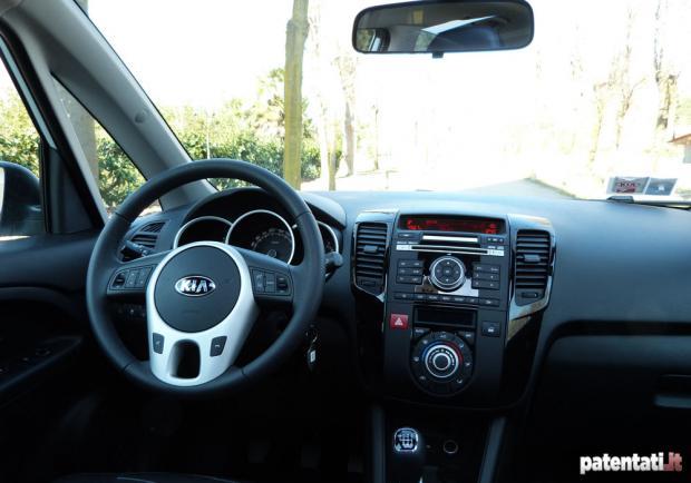 Prova Kia Venga 1.4 CRDi interni