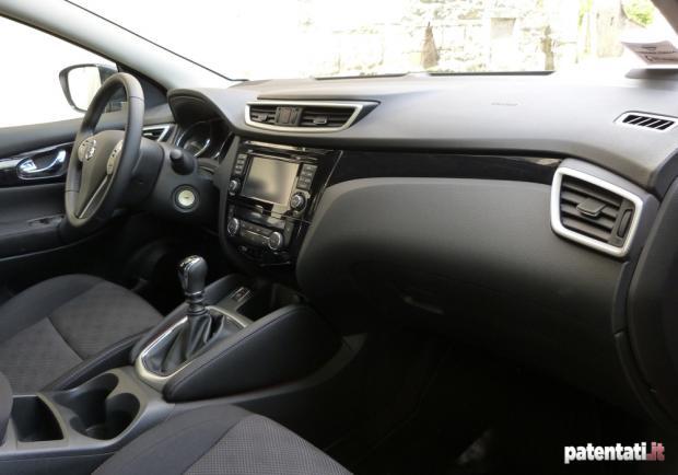 Prova Nissan Qashqai plancia