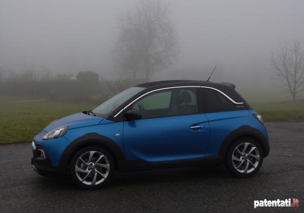 Prova Opel Adam Rocks profilo