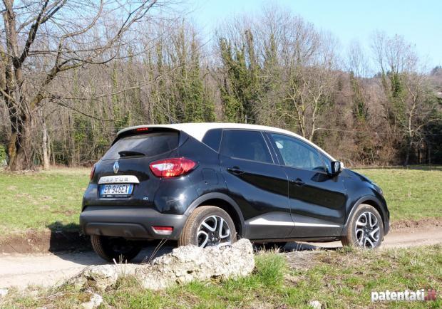 Prova Renault Captur 1.5 dCi profilo lato destro