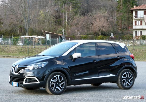 Prova Renault Captur 1.5 dCi profilo lato sinistro statica