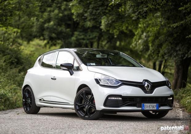 Prova Renault Clio RS Monaco GP tre quarti anteriore