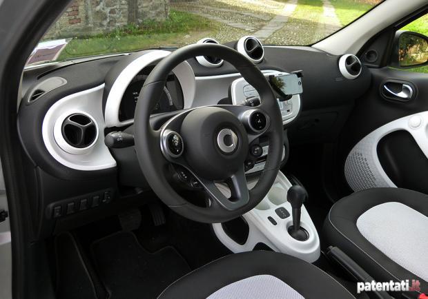 Prova Smart Forfour 70 Twinamic interni