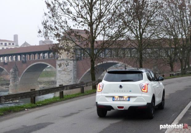 Prova su strada Ssangyong Tivoli 1.6d posteriore