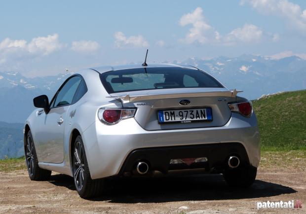 Prova Subaru BRZ posteriore