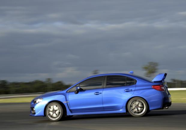 Prova Subaru WRX STI profilo