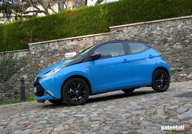 Prova Toyota Aygo X-Cite profilo