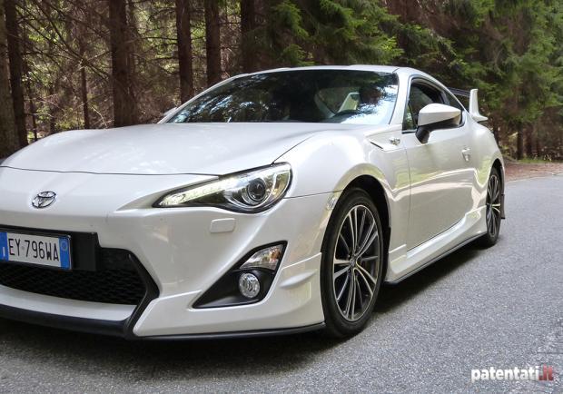 Prova Toyota GT86 fiancata