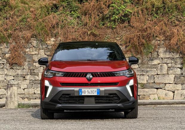 Renault Captur full-hybrid 160cv 3