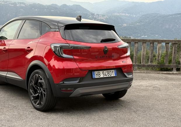 Renault Captur full-hybrid 160cv 7