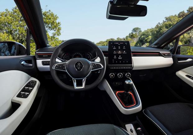 Renault Clio 2019 abitacolo