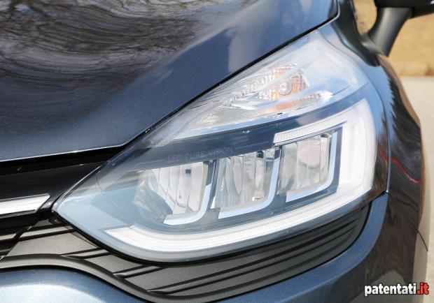Foto Renault Clio dCi 110 fari LED Pure Vision - Patentati