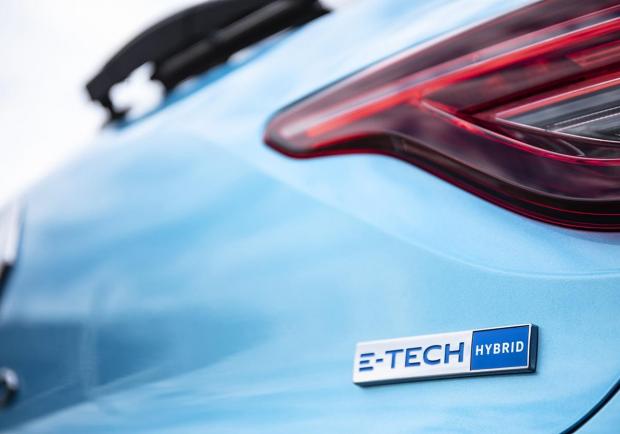 Renault Clio E-Tech Hybrid ibrida