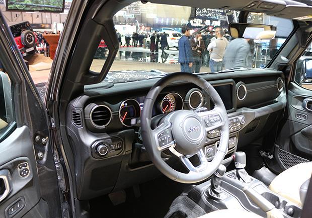 Salone di Ginevra 2018 Jeep Wrangler interni