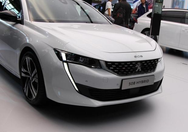 Salone di Parigi 2018 Peugeot 508 SW 4