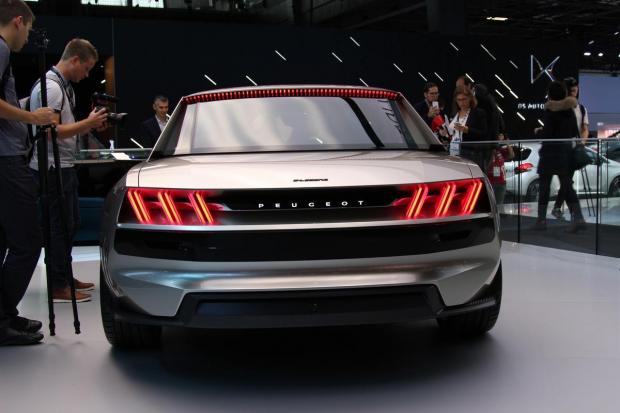 Salone di Parigi 2018 Peugeot E-Legend 4