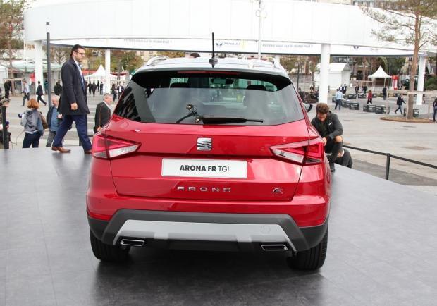 Salone di Parigi 2018 Seat Arona a metano posteriore