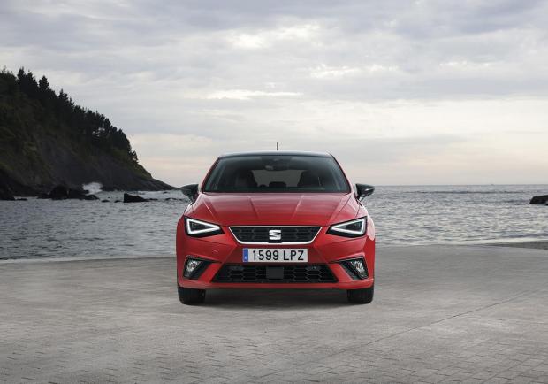 Seat Ibiza 1.5 TSI DSG FR 2021 anteriore