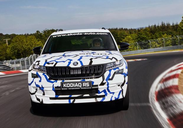 Skoda Kodiaq RS: Suv da record al Nurburgring 01