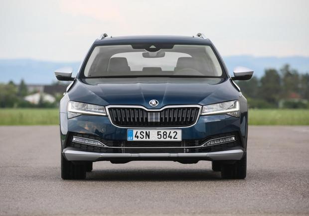 Skoda, la rivoluzione Superb 02