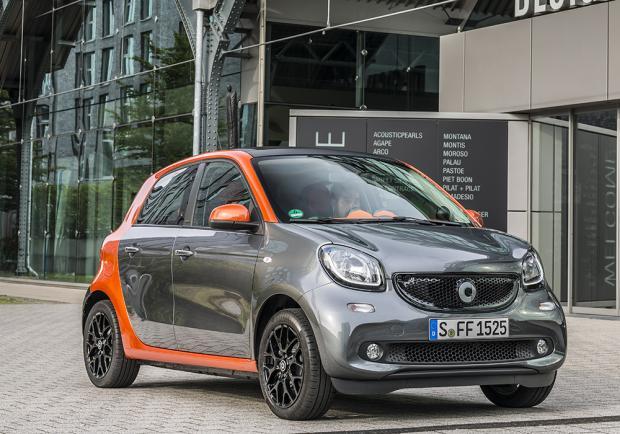 Smart Forfour 70 Twinamic tre quarti anteriore