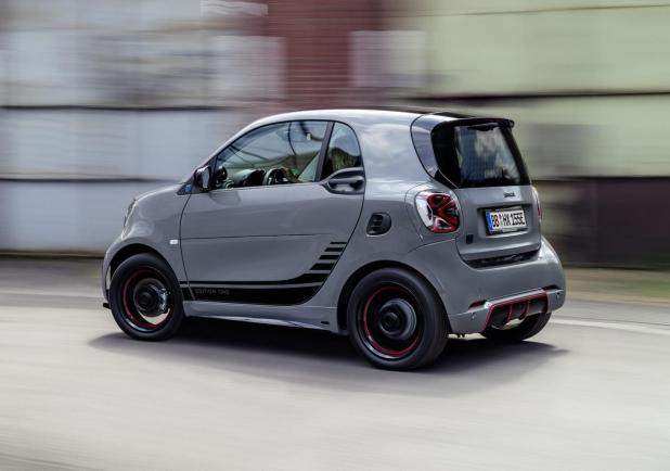 Smart Fortwo EQ grigia