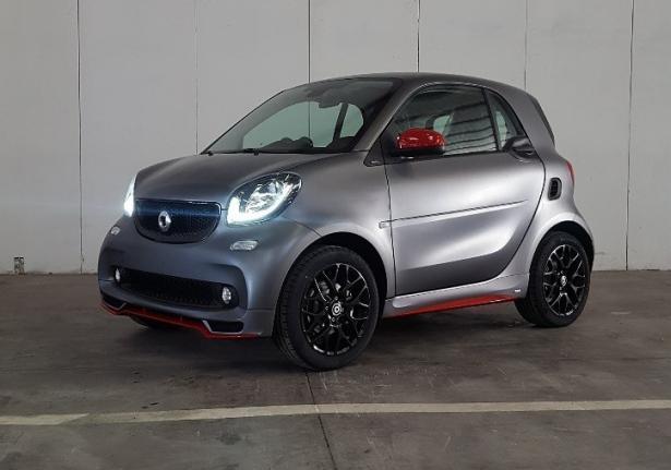 Smart Fortwo Urbanrunner grigia rossa