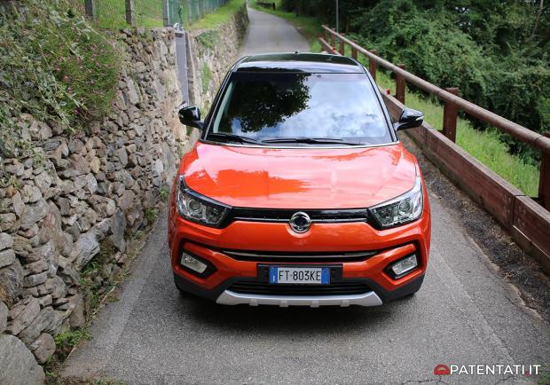 Ssangyong Tivoli 1.6 XDi Juice anteriore