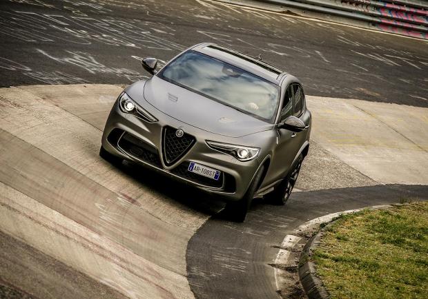 Stelvio e Giulia 'NRING': Alfa omaggia il Nurburgring 06