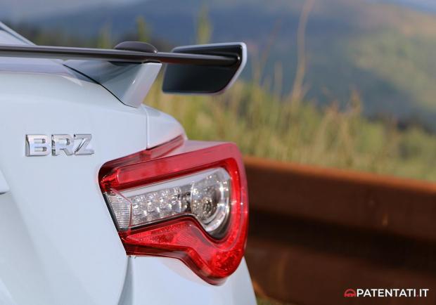 Subaru BRZ Gunma Edition fari posteriori
