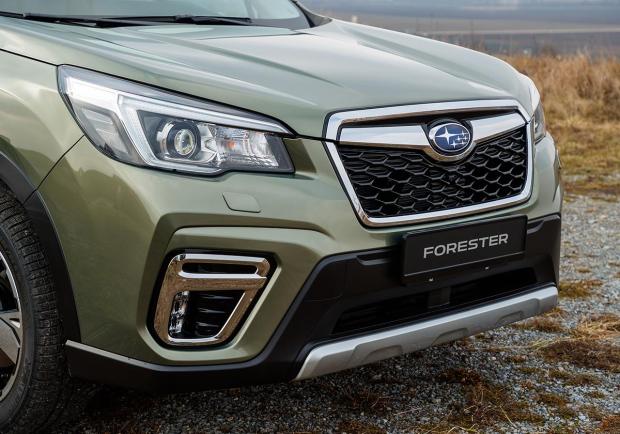 Subaru Forester eBoxer griglia anteriore