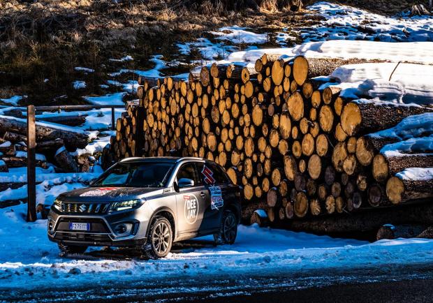 Suzuki, torna a Bardonecchia il 4x4 Hybrid Vertical Winter Tour 05