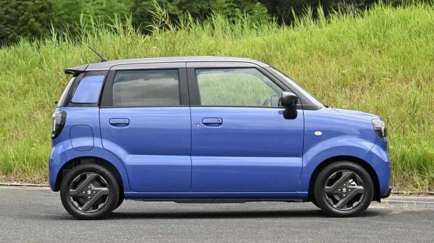 Suzuki e SKY - laterale