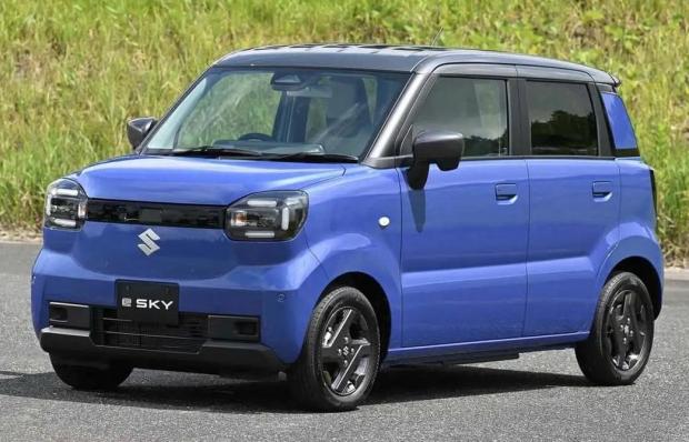 Suzuki e SKY - tre quarti