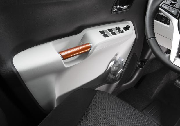 Suzuki Ignis Hybrid dettaglio interni
