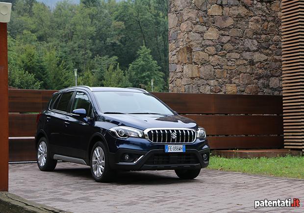 Suzuki S-Cross 1.0 Boosterjet 2WD tre quarti anteriore