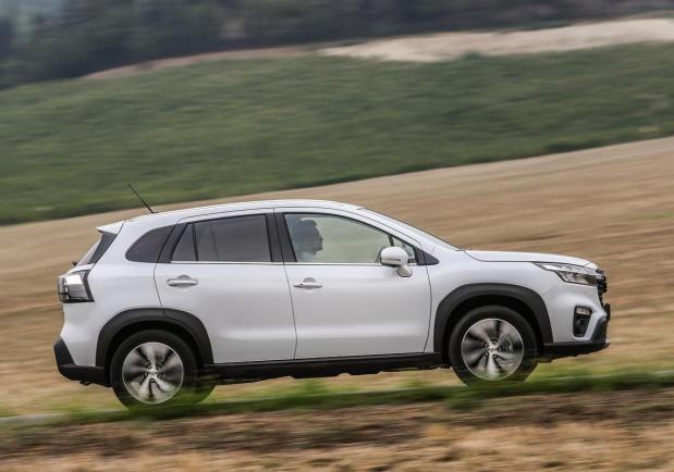 Suzuki S-Cross Dualjet Hybrid 4x4 prova