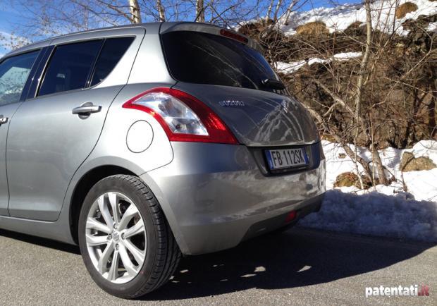 Suzuki Swift 1.2 VVT GPL sezione posteriore